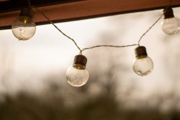 Éclairage éco-responsable : 7 solutions pour illuminer votre maison